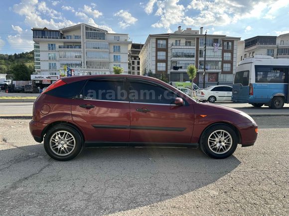 Sahibinden Ford Focus 1.6 Ghia 2001 Model 