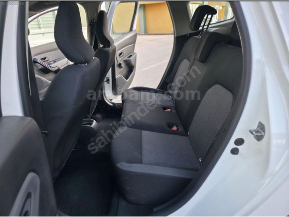 Sahibinden Dacia Duster 1.5 BlueDCI Essential 2023 Model