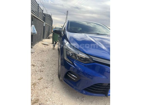 Sahibinden Renault Clio 1.0 TCe Touch 2023 Model 