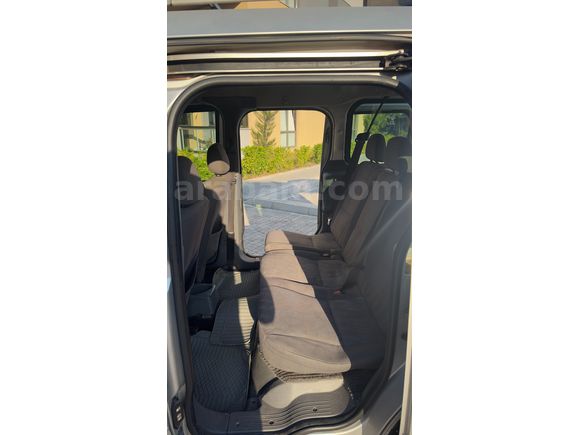 2. Sahibinden GEÇMİŞİ BELLİ, MASRAFSIZ, TEMİZ FORD CONNECT 90LIK