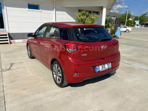 Sahibinden Hyundai i20 1.2 MPI Style 2015 Model 