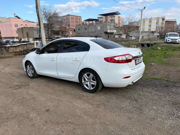 Sahibinden Renault Fluence 1.5 dCi Touch 2015 Model 