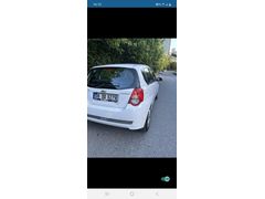 Akademisyenden otomatik, geri görüş kameralı, multimedya ekranlı