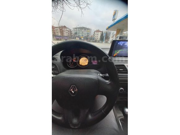 Akademisyenden temiz Megan3 Fransız üretim cam tavan