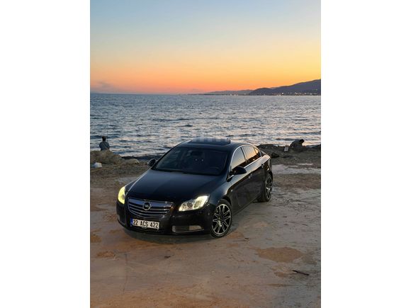 Sahibinden Opel Insignia 1.6 T Cosmo 2011 Model  200.000 km Siyah