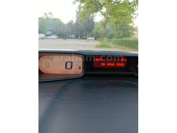 Sahibinden Citroen C3 Picasso 1.6 e-HDi Confort 2013 Model
