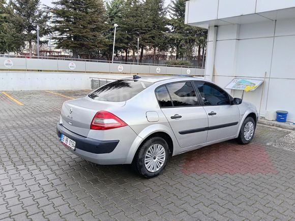 Sahibinden Renault Megane 1.6 Authentique 2009 Model  223.000 km Gri