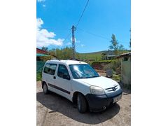 Sahibinden Peugeot Partner 1.9 D 2008 Model