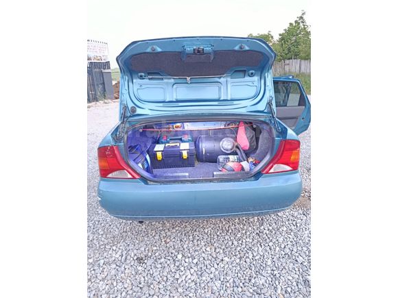 TEMİZ FORD FOCUS 1 GHİNA