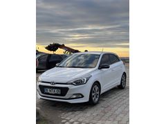 Sahibinden Hyundai i20 1.2 MPI Style 2015 Model  165.000 km Beyaz