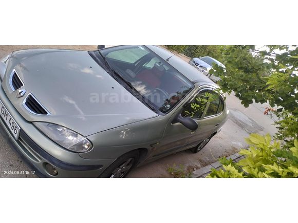 Sahibinden Renault Megane 1.6 RTA 2000 Model 327.000 km Yeşil (metalik)