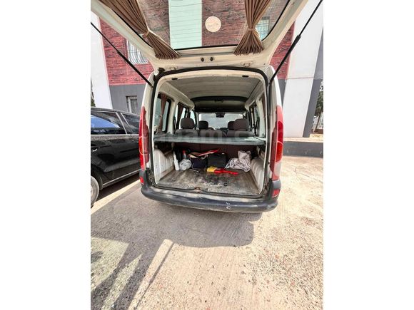 Sahibinden Renault Kangoo 1.4 RTE 2002 Model 