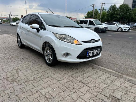 Sahibinden Ford Fiesta 1.4 Titanium 2012 Model 