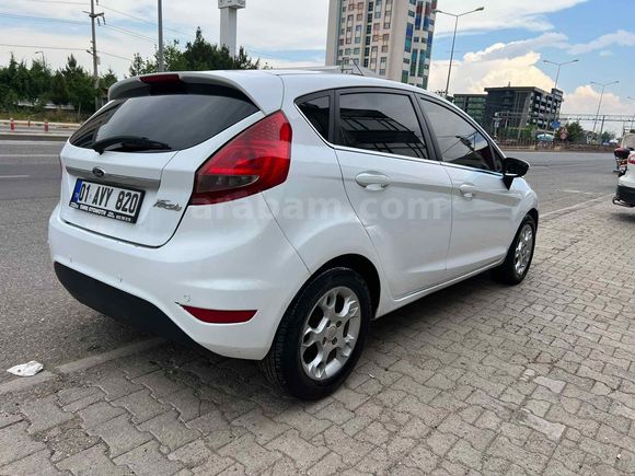 Sahibinden Ford Fiesta 1.4 Titanium 2012 Model 