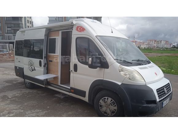 Öğretmenden bakımlı Motokaravan  