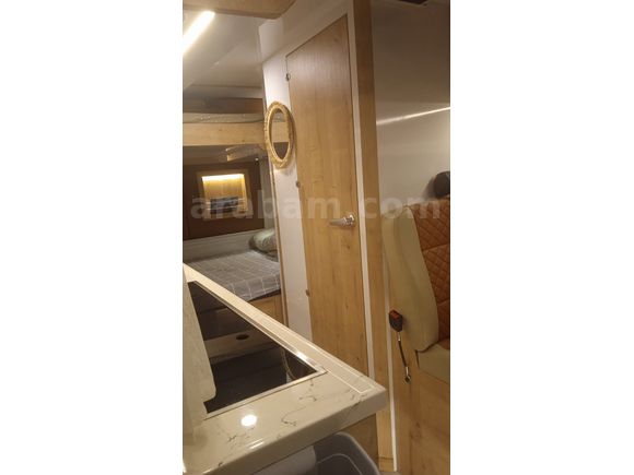 Öğretmenden bakımlı Motokaravan  