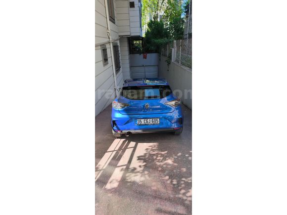 Sahibinden Renault Clio 1.0 TCe Evolution 2024 Model Lacivert