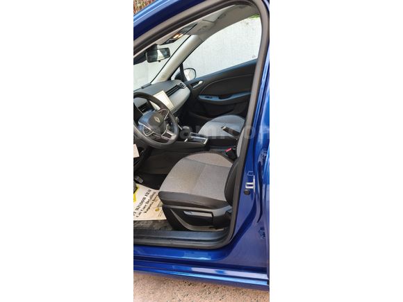 Sahibinden Renault Clio 1.0 TCe Evolution 2024 Model Lacivert