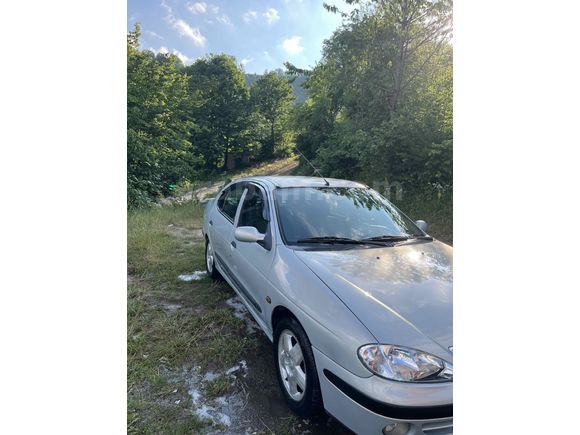 Sahibinden Renault Megane 1.6 RXT 2001 Model 