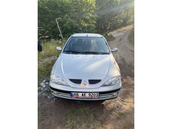 Sahibinden Renault Megane 1.6 RXT 2001 Model 