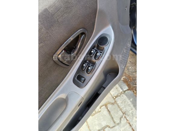 Sahibinden Hyundai Accent 1.3 Admire 2005 Model