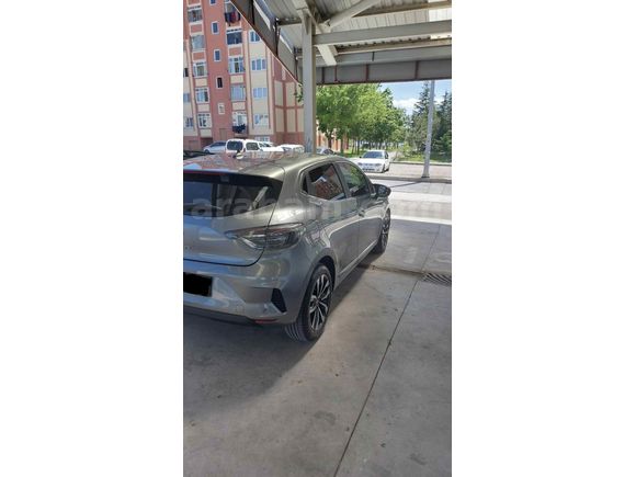 Sahibinden Renault Clio 1.0 TCe Evolution 2024 Model 