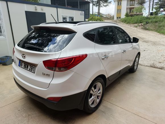  Hyundai ix35 1.6 GDI Style Plus APA  2012 Model 
