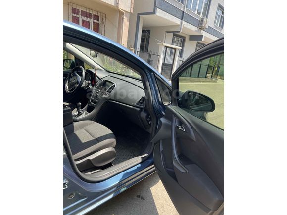 Sahibinden Opel Astra 1.6 Edition 2015 Model  122000 km Mavi