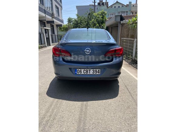 Sahibinden Opel Astra 1.6 Edition 2015 Model  122000 km Mavi
