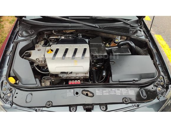 Sahibinden Renault Laguna 2.0 Dynamique 2005 Model