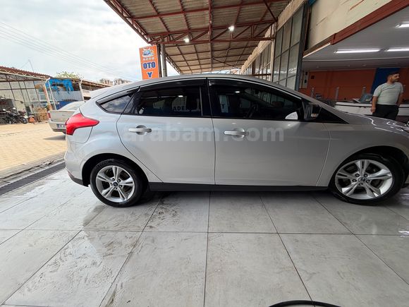 Sahibinden Ford Focus 1.6 Ti-VCT Style 2016 Model 