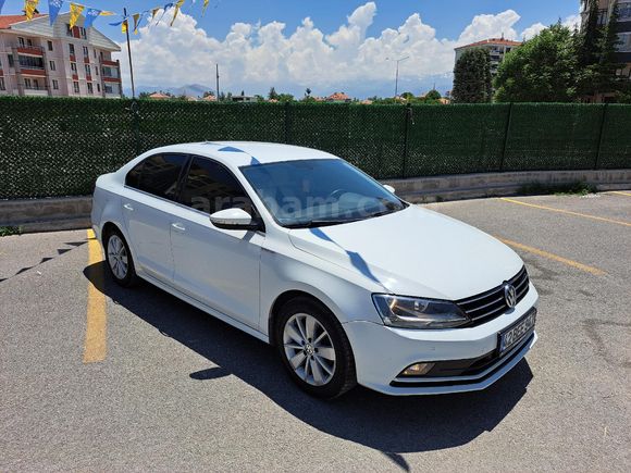 SAHİBİNDEN HATASIZ VW JETTA
