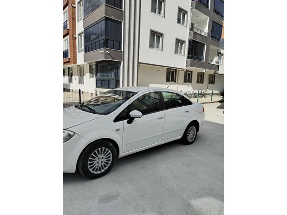 Sahibinden Fiat Linea 1.3 Multijet Active Plus 2012 Model  293.000 km Beyaz