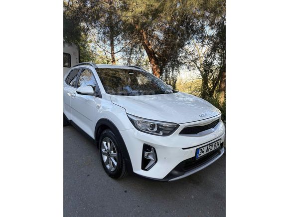 Sahibinden Kia Stonic 1.4 MPI Cool 2022 Model  42.100 km Beyaz