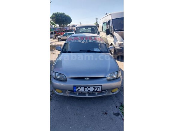 Galeriden Hyundai Accent 1.3 GLS 1998 Model Sakarya
