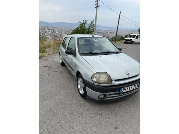 Sahibinden Renault Clio 1.4 2001 Model