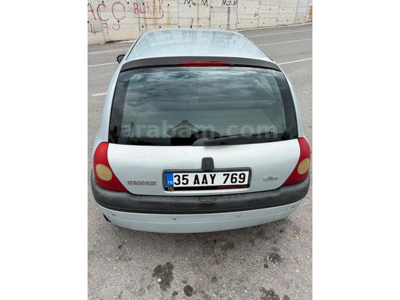 Sahibinden Renault Clio 1.4 2001 Model