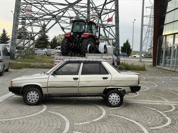 Galeriden Renault R 9 1.4 Broadway 1987 Model Afyonkarahisar