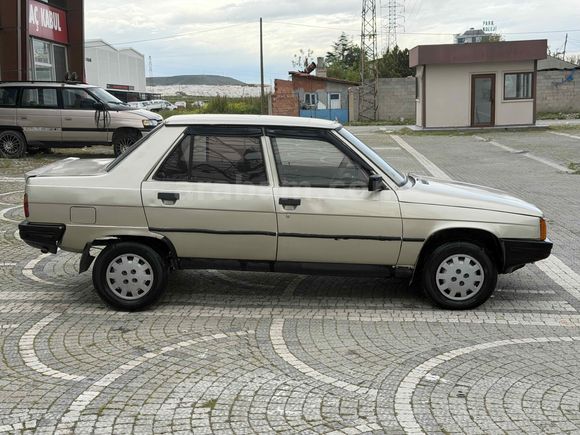 Galeriden Renault R 9 1.4 Broadway 1987 Model Afyonkarahisar