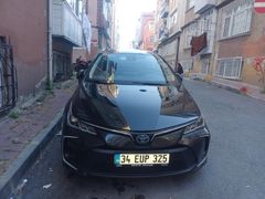 Sahibinden Toyota Corolla 1.8 Hybrid dream 2021 Model  238 000 km Siyah