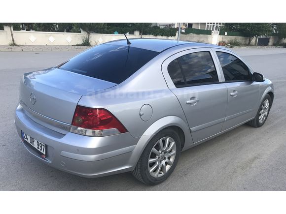 Akademik Personelden Temiz Bakımlı Astra H 1.3 CDTI Enjoy 