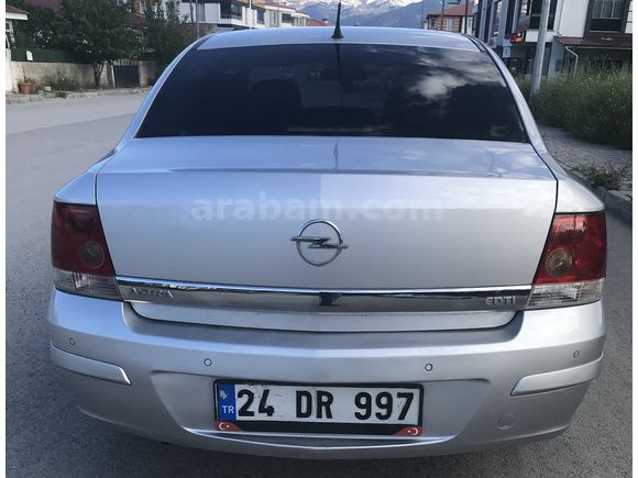 Akademik Personelden Temiz Bakımlı Astra H 1.3 CDTI Enjoy 