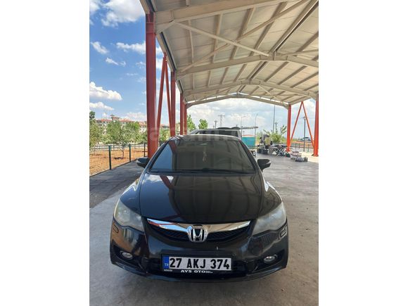 Sahibinden Honda Civic 1.6i VTEC Premium 2010 Model