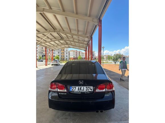 Sahibinden Honda Civic 1.6i VTEC Premium 2010 Model