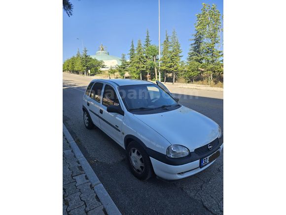 Corsa 1.4 GLS Benzin Lpg 16 valf Üst model takaslı