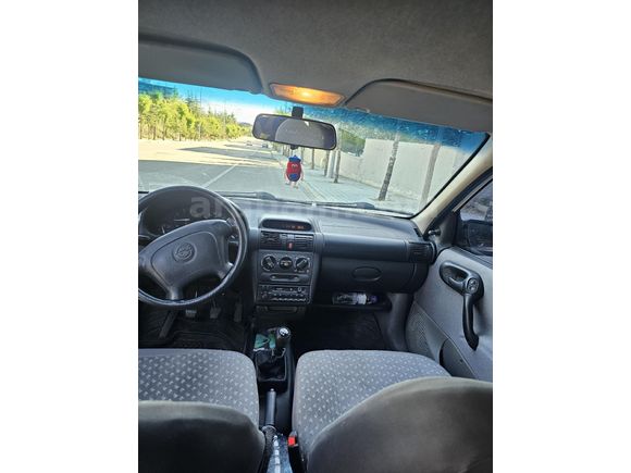 Corsa 1.4 GLS Benzin Lpg 16 valf Üst model takaslı