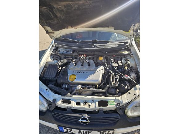 Corsa 1.4 GLS Benzin Lpg 16 valf Üst model takaslı