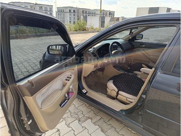 Sahibinden Honda Civic 1.6i VTEC LS 2004 Model