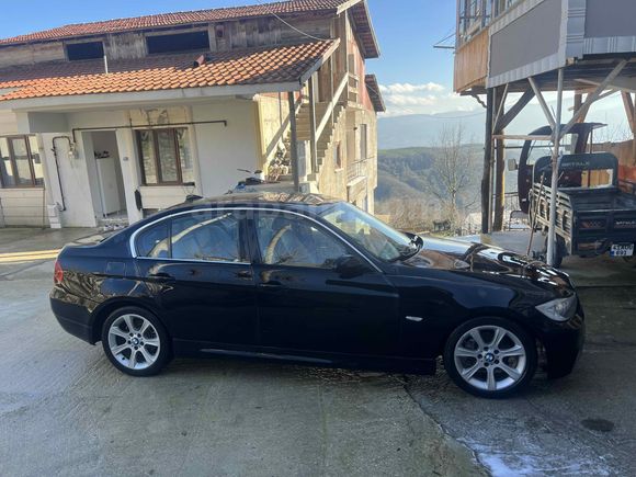 SAĞLIKÇIDAN AKP PLAKALI  