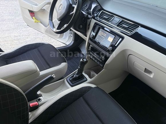 Sahibinden Skoda Rapid 1.4 TDI GreenTec Style 2017 Model